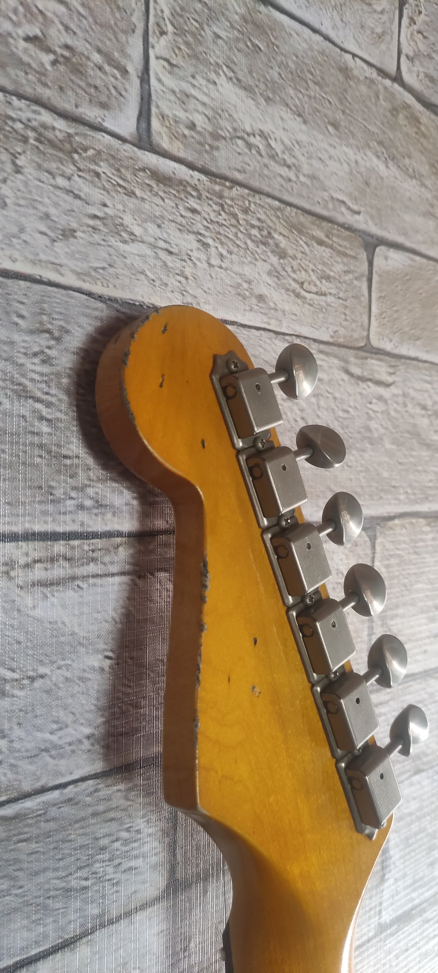 ST 60 Style. 2TS. Medium relic. Alder. Rosewood. Med relic. 1 piece body.