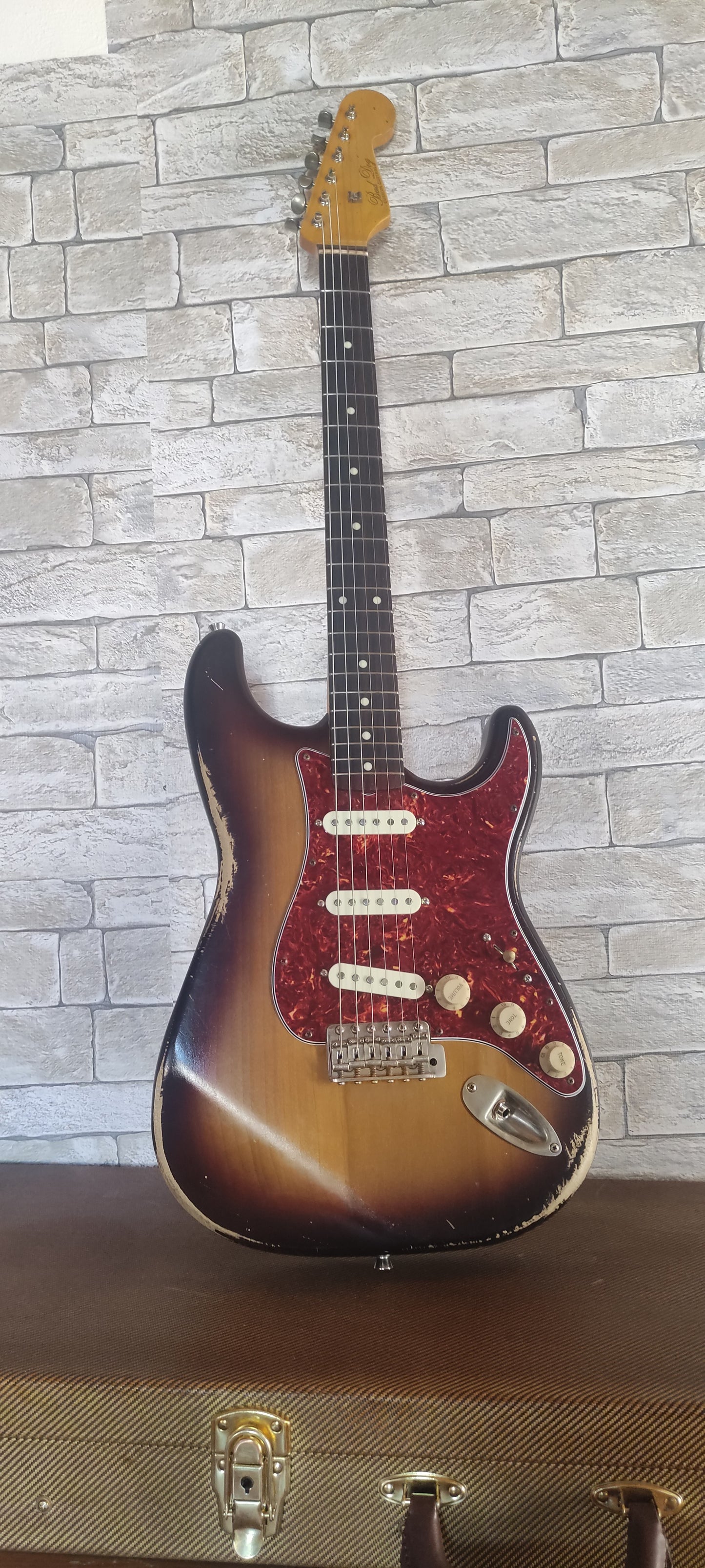 ST 60 Style. 2TS. Medium relic. Alder. Rosewood. Med relic. 1 piece body.