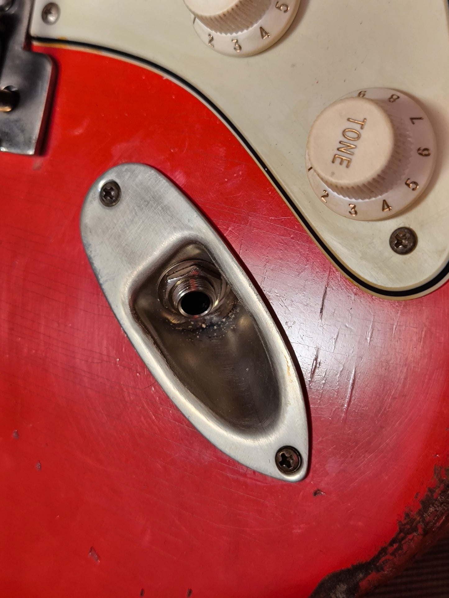 Stratocaster Relic 62. Fiesta Red. Nitro finish. Aged Tweed Case. Stratocaster Fiesta Red.