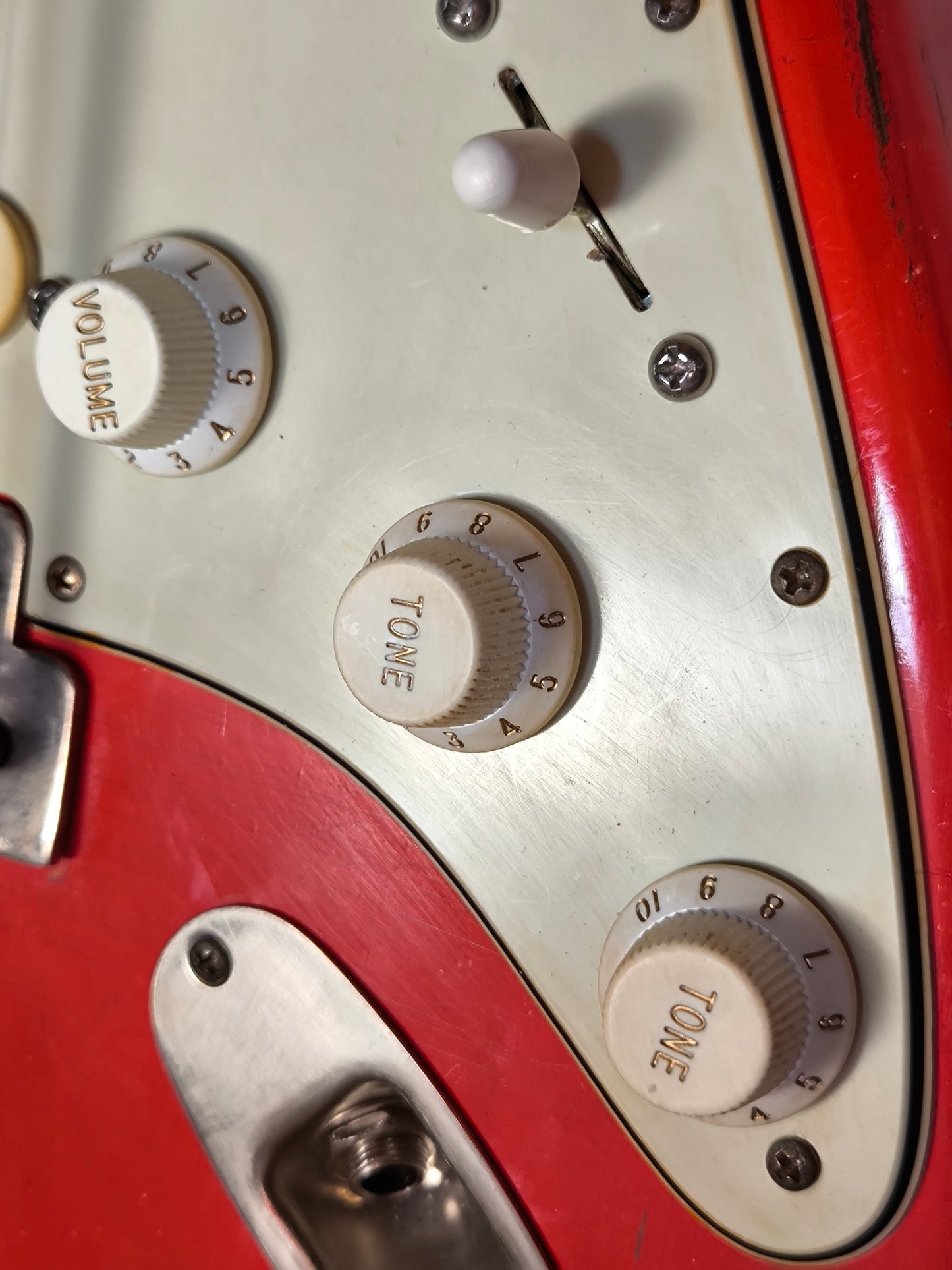 Stratocaster Relic 62. Fiesta Red. Nitro finish. Aged Tweed Case. Stratocaster Fiesta Red.