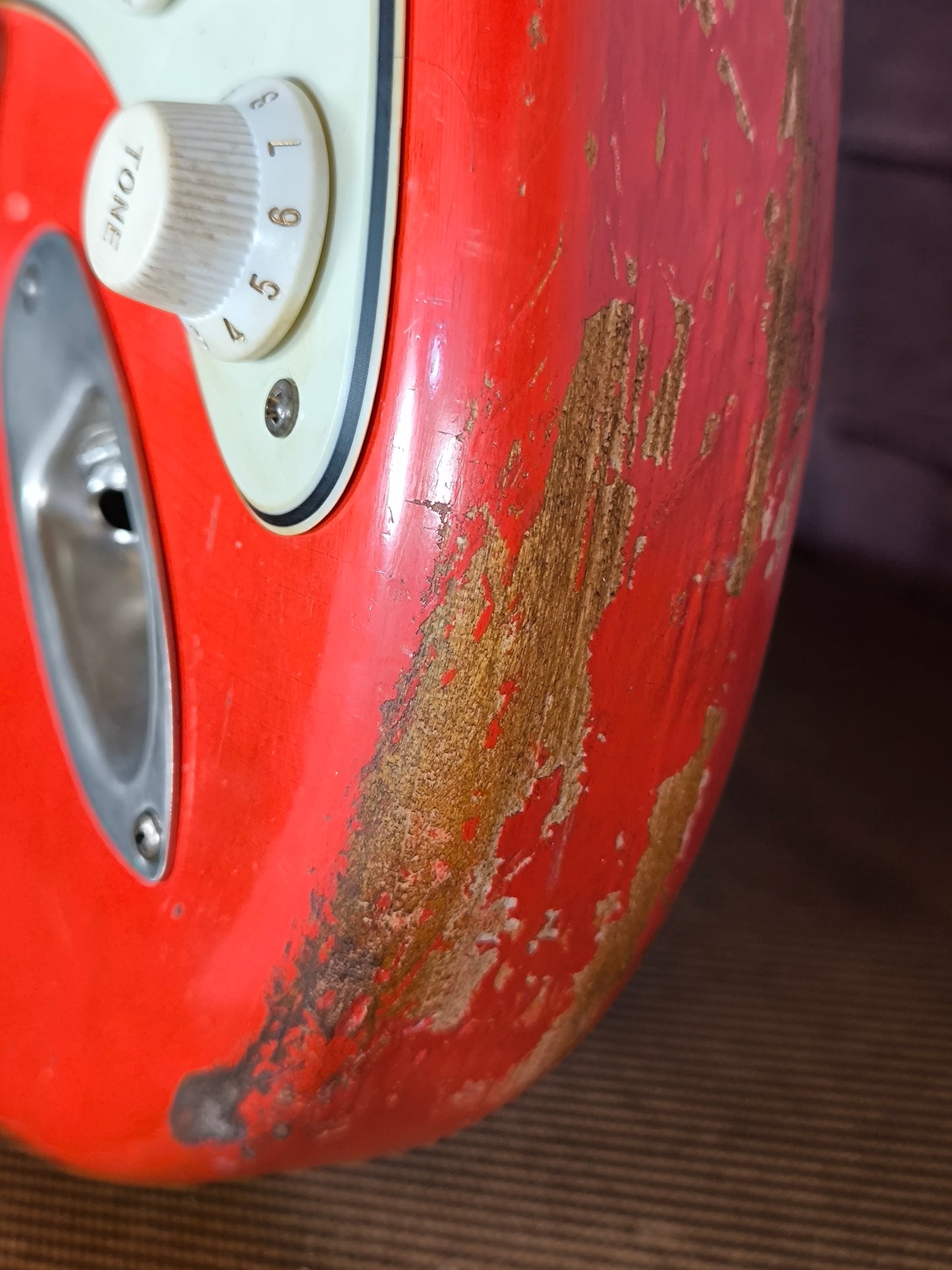 Stratocaster Relic 62. Fiesta Red. Nitro finish. Aged Tweed Case. Stratocaster Fiesta Red.