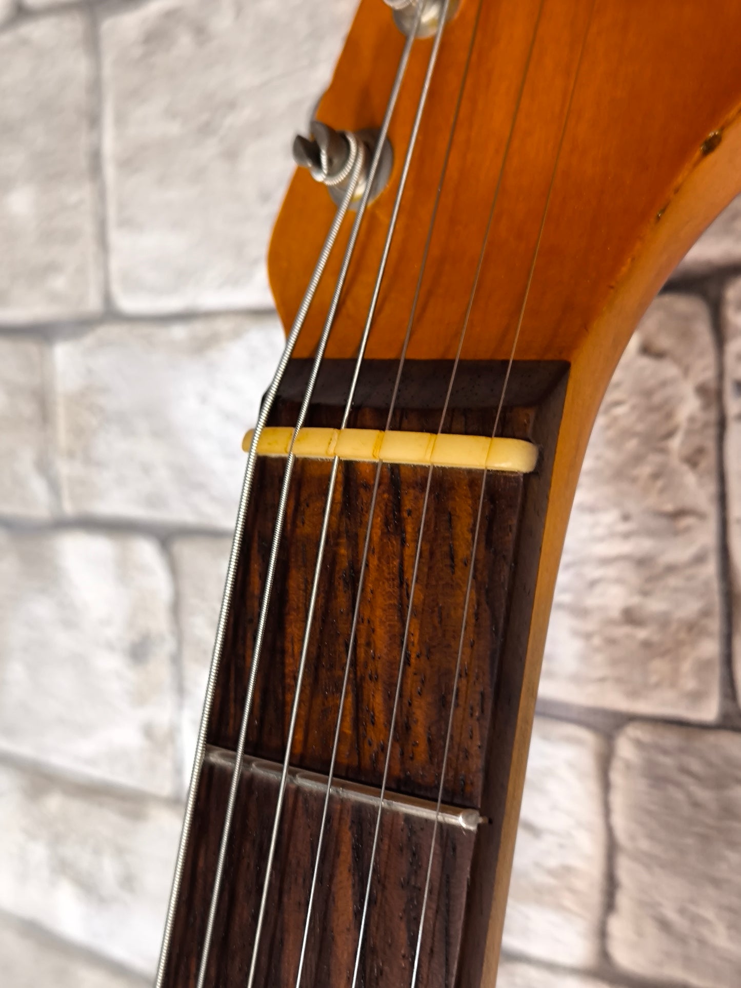 Stratocaster Relic 62. Fiesta Red. Nitro finish. Aged Tweed Case. Stratocaster Fiesta Red.