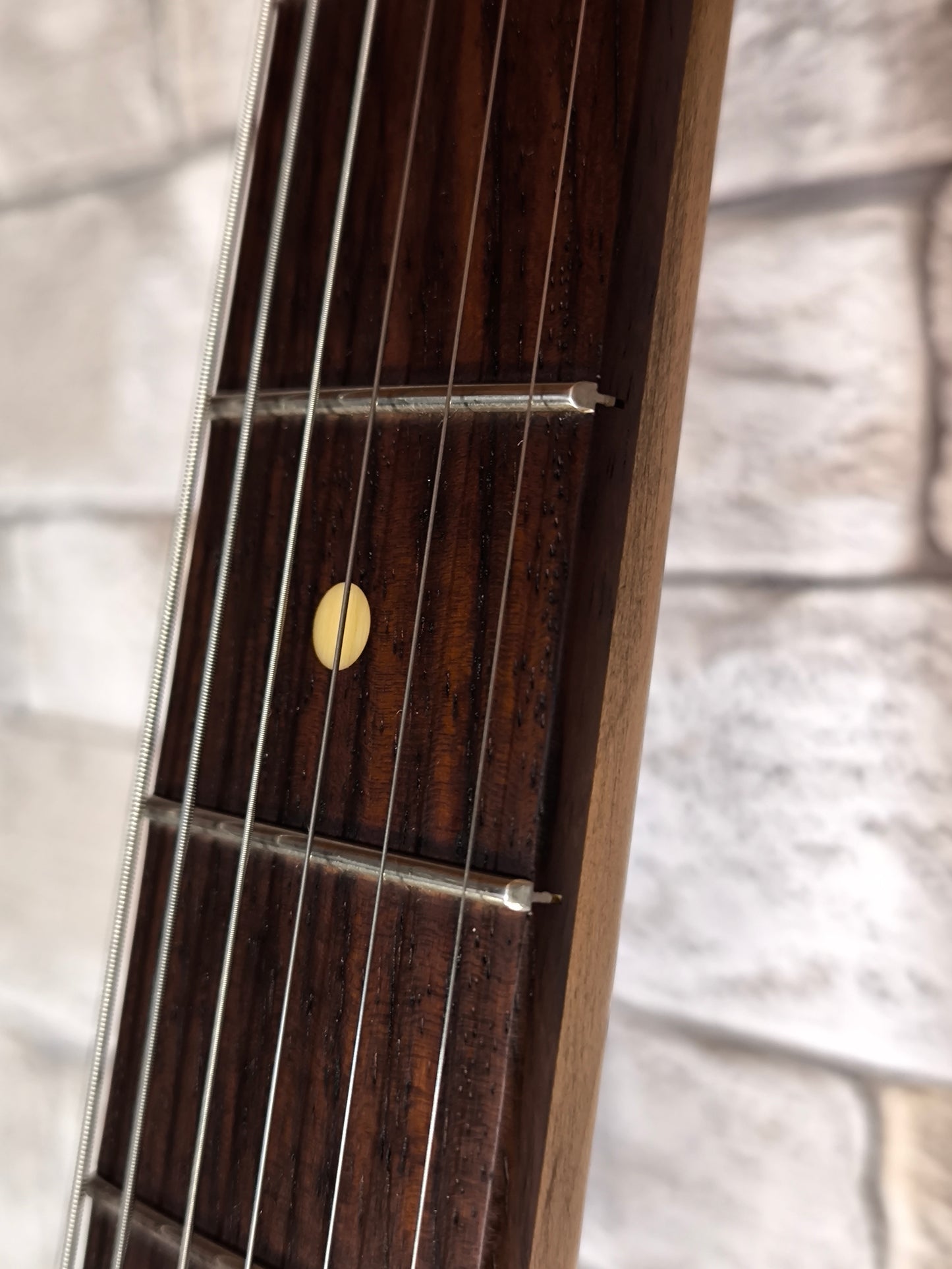 Stratocaster Relic 62. Fiesta Red. Nitro finish. Aged Tweed Case. Stratocaster Fiesta Red.