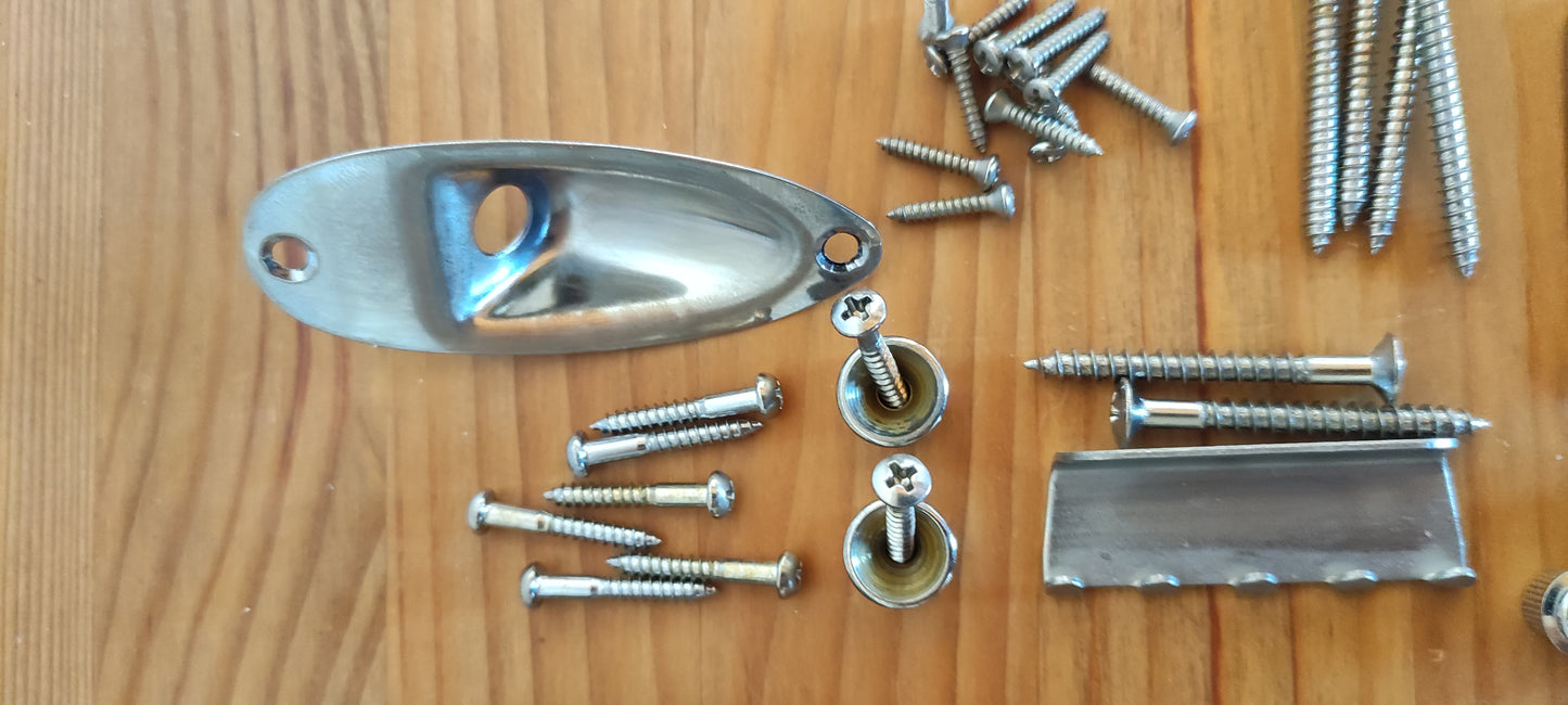 Strat Kit Hardware Deshined. CON TREMOLO.