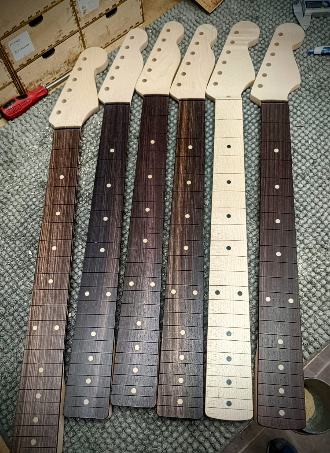 Mástil "ST" style. BEZIER. Arce 1 pieza. FINISHED. A petición.