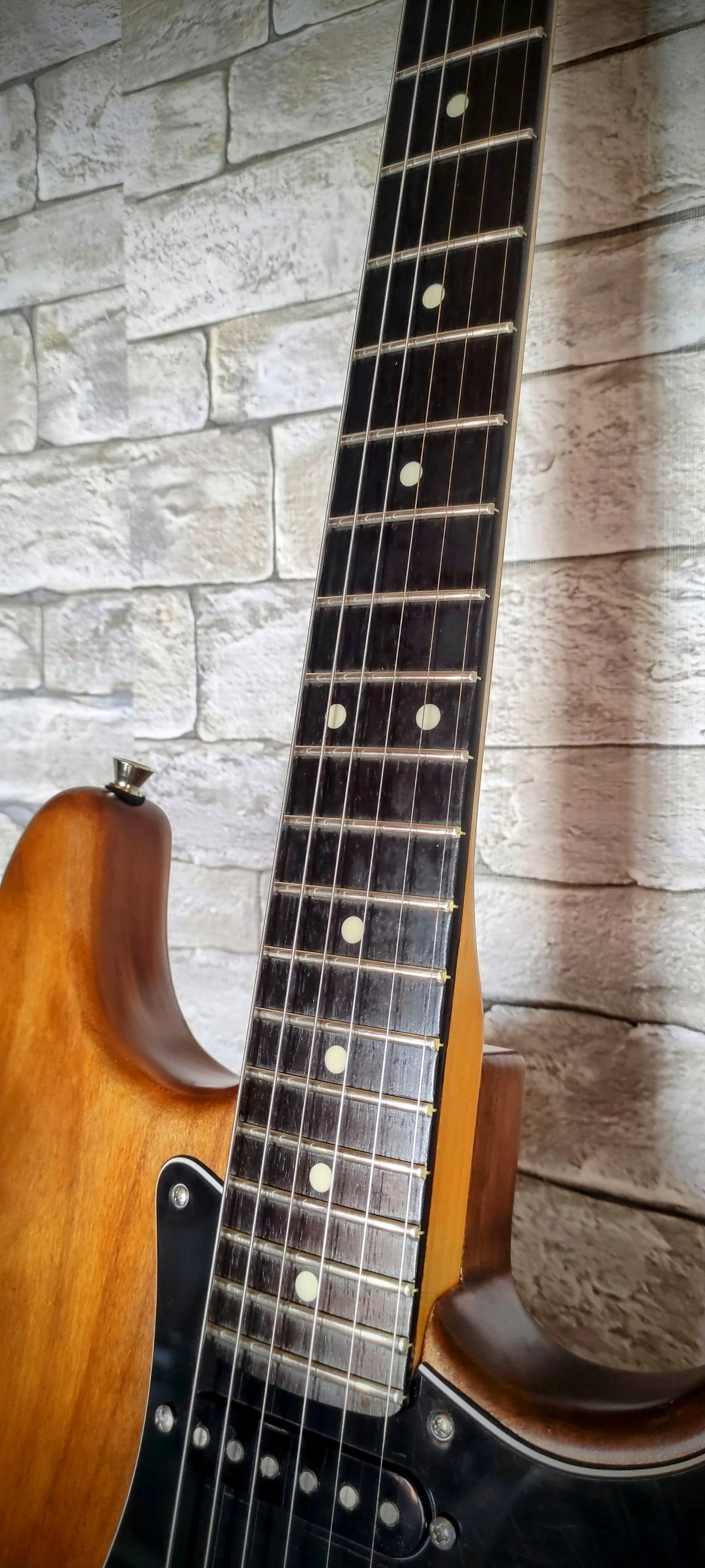 Stratocaster style relic guitar. Walnut. Nitro. SRV style.