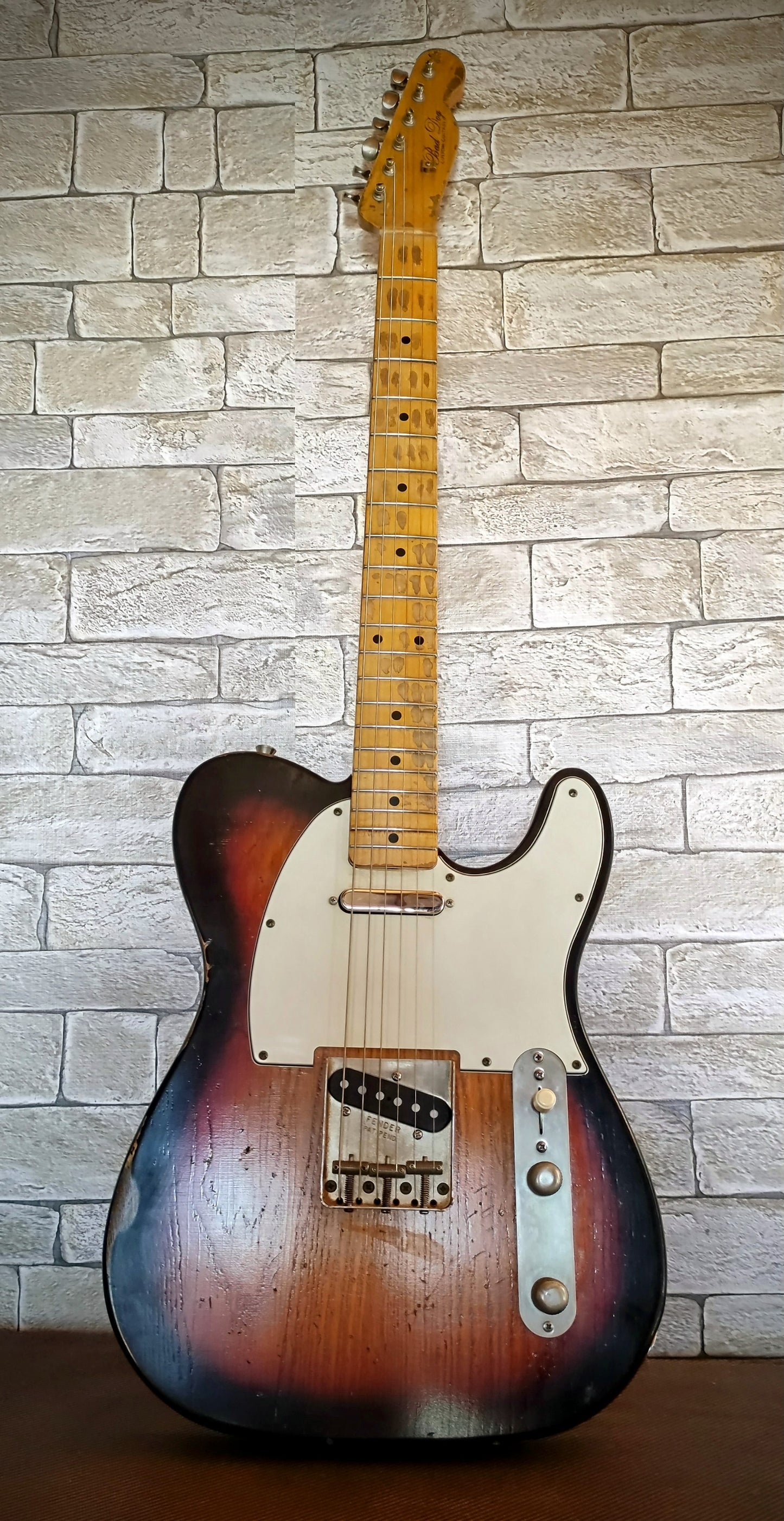 Guitarra eléctrica estilo Telecaster® 59. Swamp ash. Relic Aged guitar. 3TS. Medium relic. Hard Case Gator incluido.