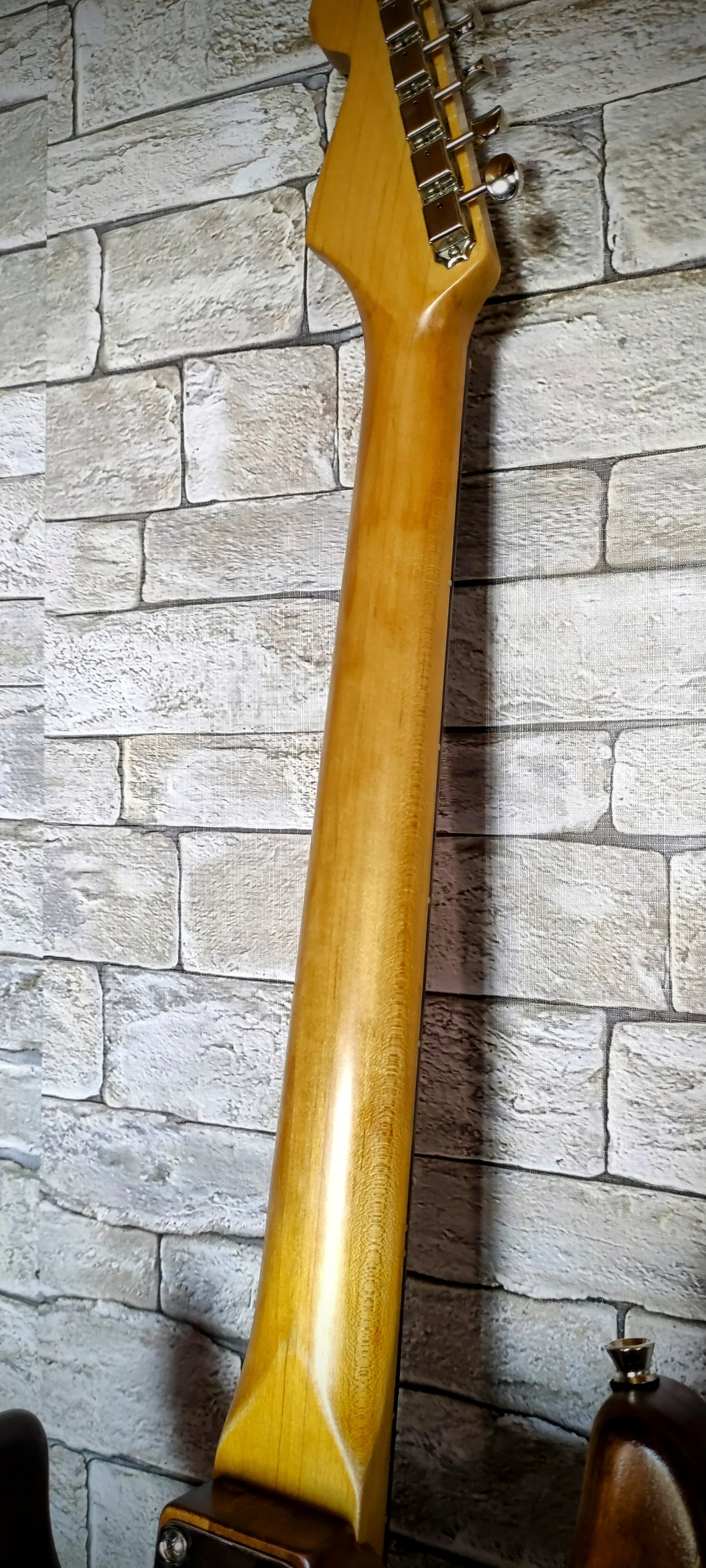 Stratocaster style relic guitar. Walnut. Nitro. SRV style.