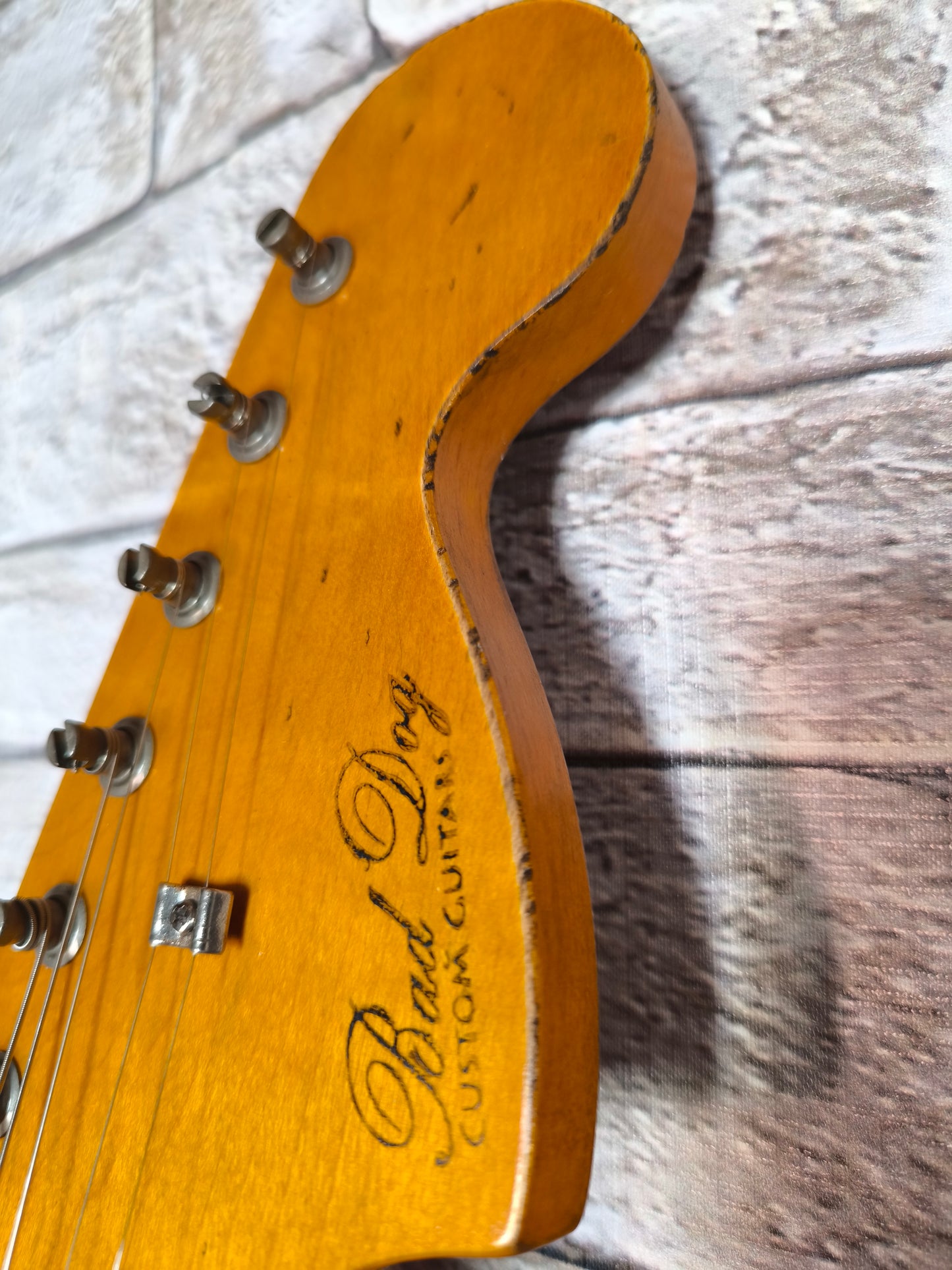 Stratocaster Style 69. Sonic Blue Nitro. 7'25. Relic medio. Hard case Gator incluido.