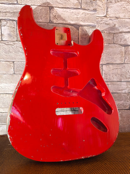 Mark Jenny MJT cuerpo estilo Stratocaster aliso 2 piezas. Dakota red. Relic