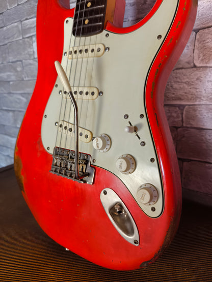 Bad Dog Custom Guitars 62 Stratocaster style. Fiesta Red. Nitro finish. Aged Tweed Case. Stratocaster Fiesta Red.