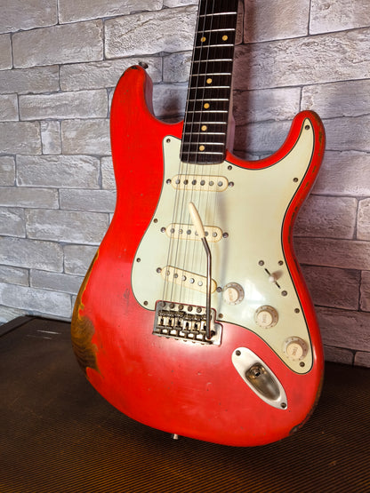 Bad Dog Custom Guitars 62 Stratocaster style. Fiesta Red. Nitro finish. Aged Tweed Case. Stratocaster Fiesta Red.