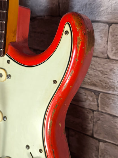 Bad Dog Custom Guitars 62 Stratocaster style. Fiesta Red. Nitro finish. Aged Tweed Case. Stratocaster Fiesta Red.