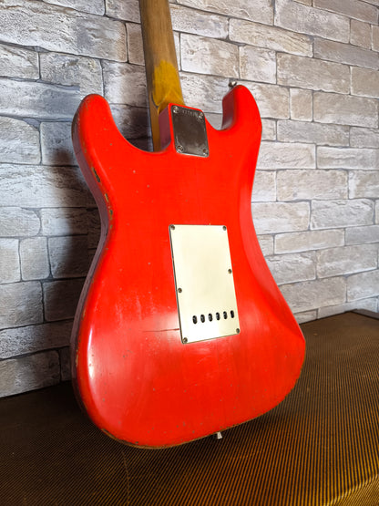 Bad Dog Custom Guitars 62 Stratocaster style. Fiesta Red. Nitro finish. Aged Tweed Case. Stratocaster Fiesta Red.