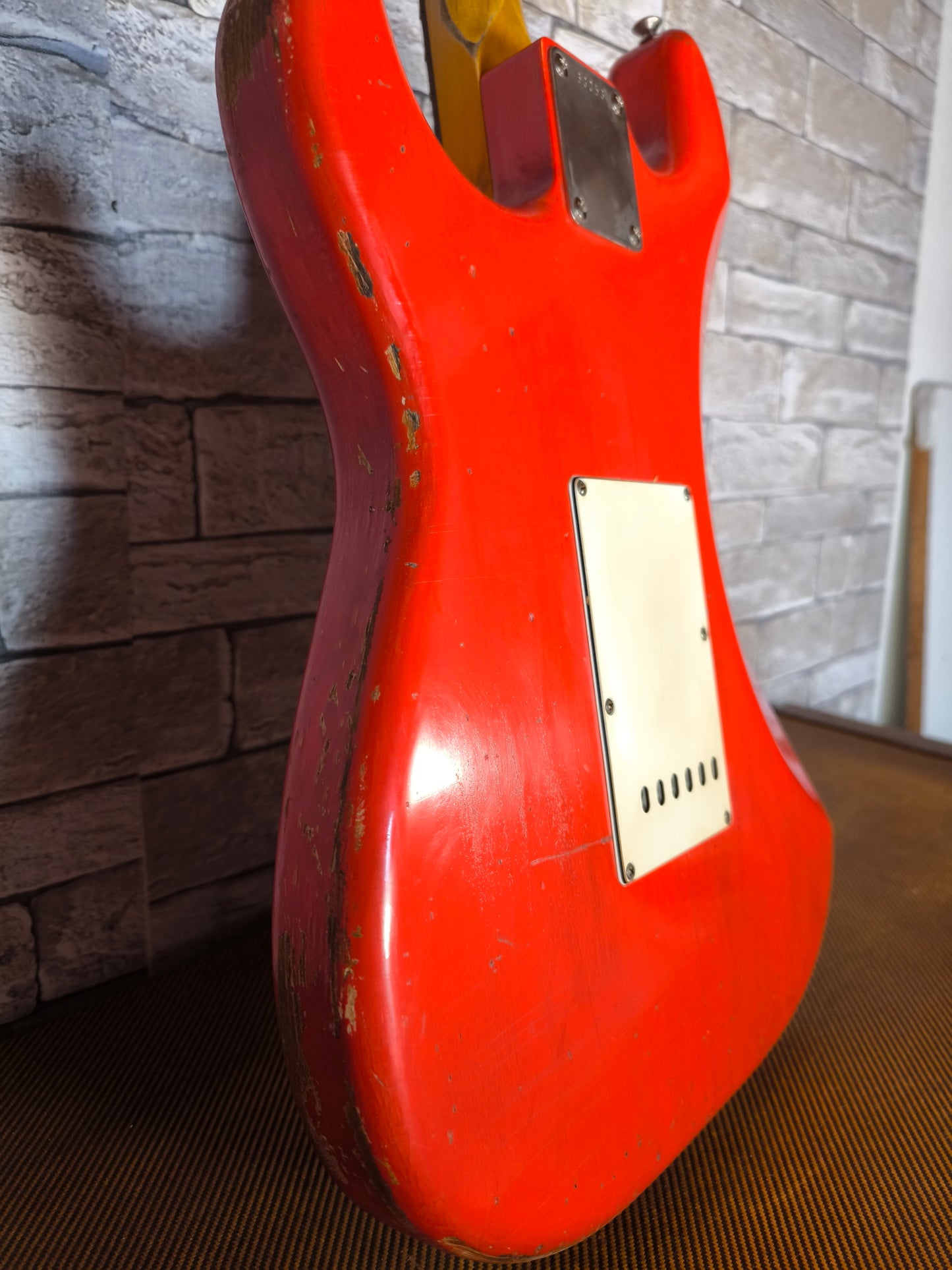 Bad Dog Custom Guitars estilo Stratocaster 62. Fiesta Red. Nitrocelulosa finish. Stratocaster Fiesta Red.