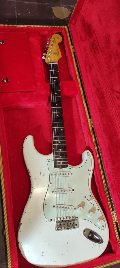 Strat 62 Style. Relic guitar.Nitro. Vintage White. Alder. Rosewood. Med relic.