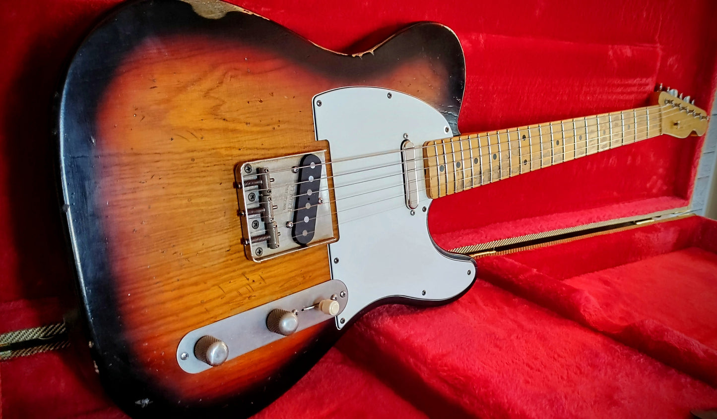 Telecaster® 59 style electric guitar. Swamp ash. Relic Aged guitar. 3TS. Medium relic. Hard Case Gator included.