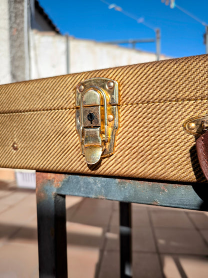 Hard case Tweed. Laquered. AGED. Serialized. Set Case+Neck plate. Relic Guitar Hard Case. Vintage Guitar Tweed Case.