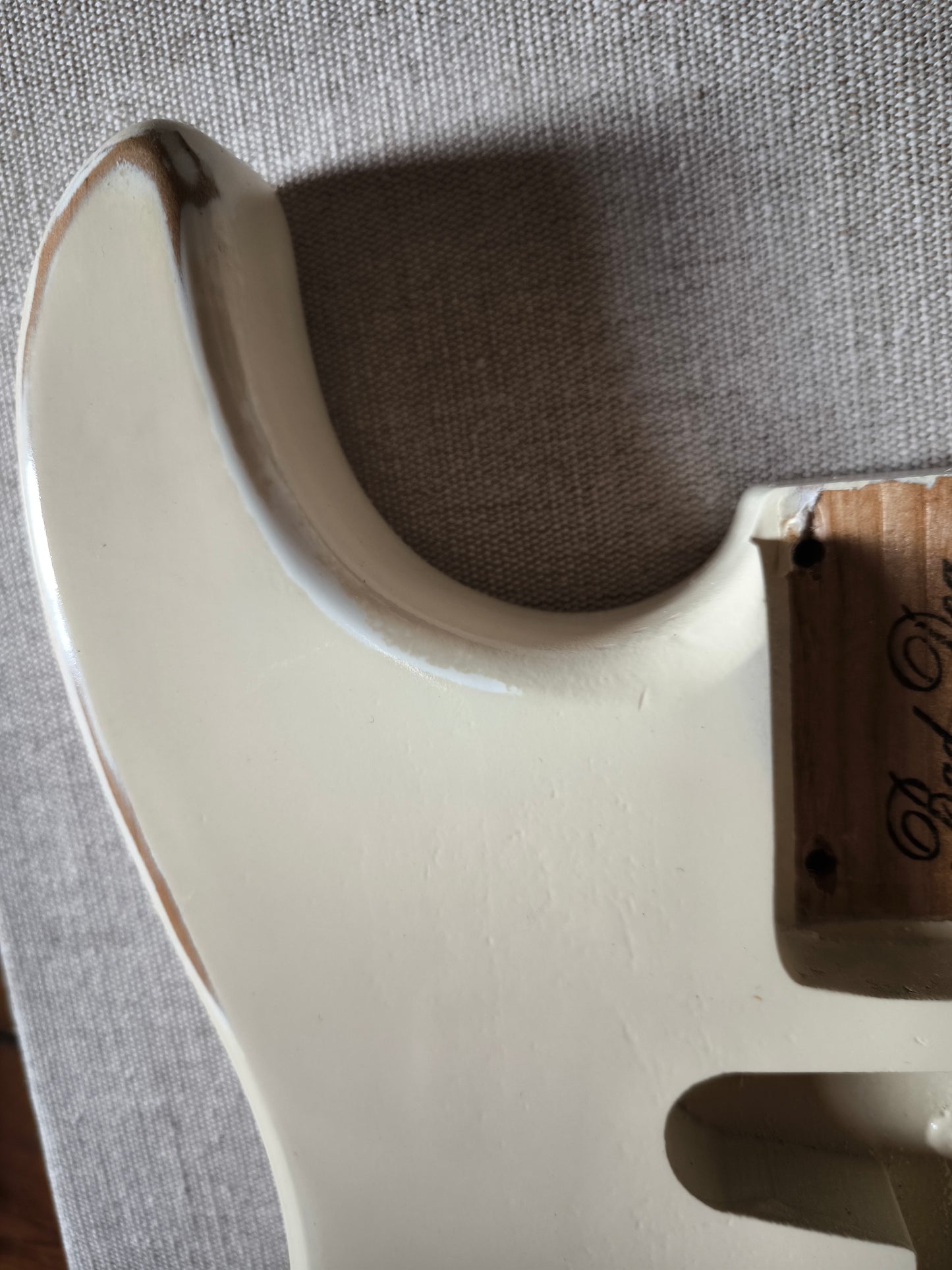 Cuerpo Stratocaster® Body. Aged White. Aliso 2 piezas. Nitro Finish.