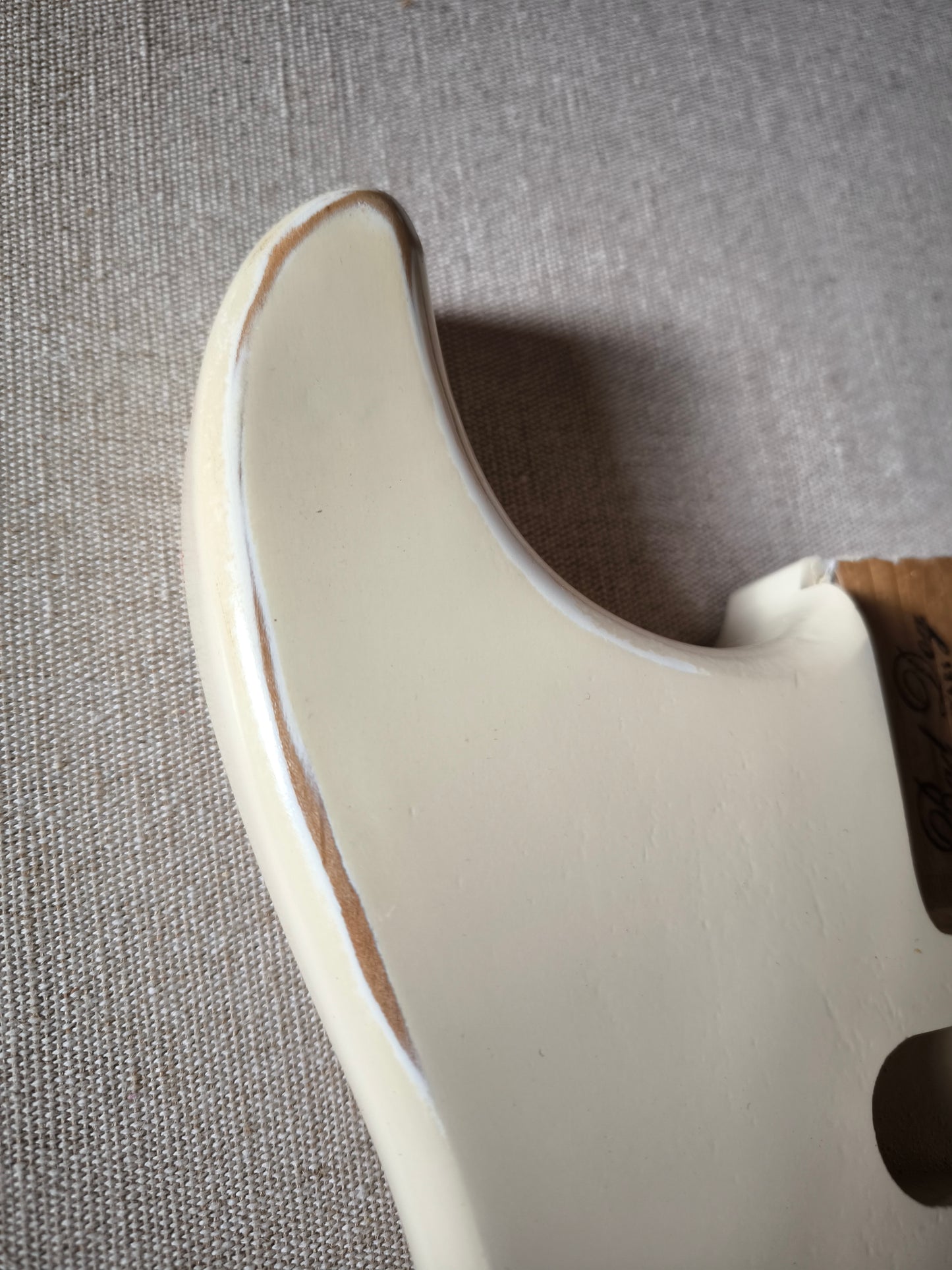 Cuerpo Stratocaster® Body. Aged White. Aliso 2 piezas. Nitro Finish.